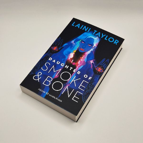 Daughter of Smoke and Bone 